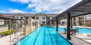 Retreat at Krum Age 55+ Active Adult Apartment Homes Gallery 7