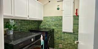 Beautifully updated home IN THE BLUFFS! Gallery 29
