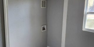 Spacious unit for rent! Gallery 10