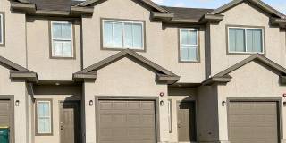 Charming Townhome Near I-35  Randolph AFB Gallery 1