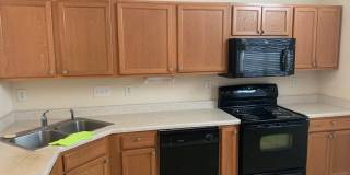 End Unit Townhome located in the Covington at Providence Subdivision! Gallery 5