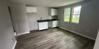 1109 E Kirby Ave Whim &amp; Proper, LLC) Gallery 12