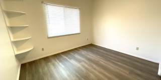 Convenient Eastside location on cul-de-sac Gallery 31