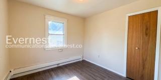 1800 South Washington Street Gallery 15