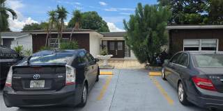 5712 Hollywood Blvd Gallery 17