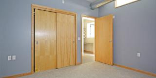 Modern 2-Bedroom Apartment with Private Patio in the Heart of Uptown Gallery 11