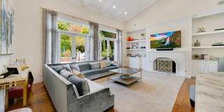 13037 San Vicente Boulevard Gallery 9