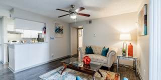 The Huxley at Medical Center Gallery 31