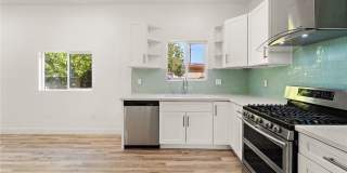 10730 Strathern Gallery 7