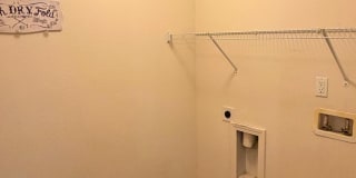 4/2 with Community Amenities Gallery 16