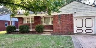 Charming 2BR House in Wichita Gallery 1