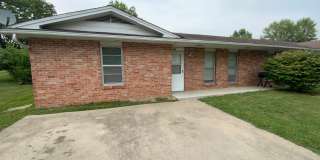 3 Bedroom/1.5 bathroom Duplex Gallery 3