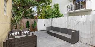 439 15th St Gallery 2