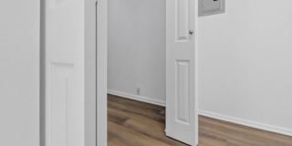 400-420 N. Oakland Ave. Gallery 46