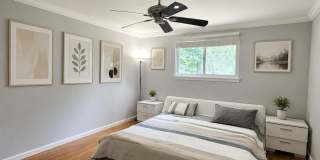 8913 CROMWELL Drive Gallery 15