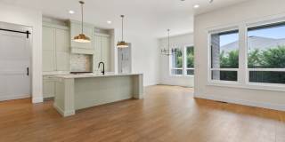 207 W Wrangler St Gallery 1