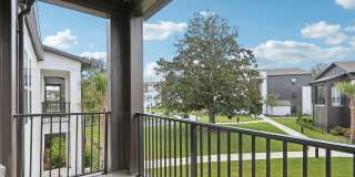 Maggie Flats Gallery 94