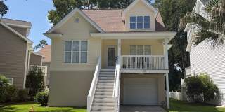 Beautiful 2BR (plus Loft) Furnished Home! Gallery 1