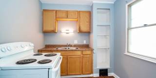 Nice 2 Bed 1 Bath Single Family Home! Gallery 6
