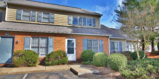 Affordable 2 Bedroom Townhouse with Fenced Patio in North Durham! Gallery 1