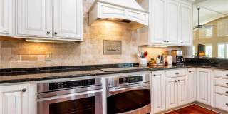 6605 STONINGTON DRIVE N Gallery 21