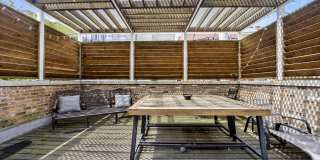 2522 North Burling Street Gallery 29