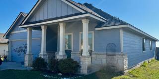 Cute & Cozy 3 Bdrm 2 Bath Gallery 1