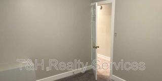 2923 North Delaware Street Gallery 17