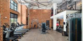 915 Glenwood Apartments at Grant Park Gallery 3