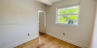 6881 Bay Dr Gallery 9