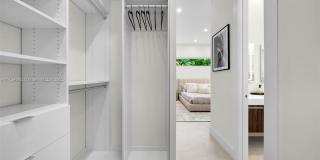 1201 West 47th Street Gallery 22