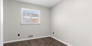 20247 Griggs Street Gallery 11