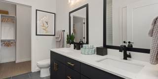 Overlook at Radius Dilworth Gallery 15