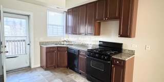 7460 North Greenview Gallery 4