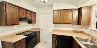 Charming 3BR/2BA Brick Home in Perkins Village – Spacious Yard & Cozy Fireplace Gallery 8