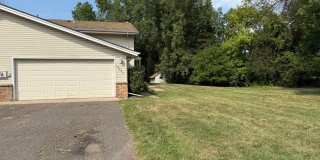 3 Bedroom Home in Maple Grove Gallery 25