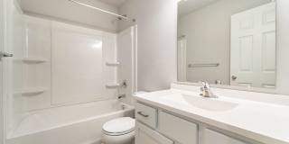 586 Orchard Avenue Gallery 21