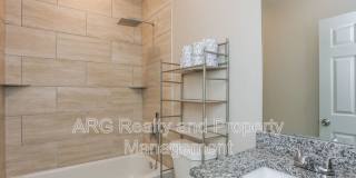 840 Smith Street Gallery 12