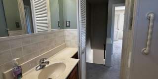 Spacious 2 Bedroom Home with Sunroom and Plenty of Storage! Gallery 12