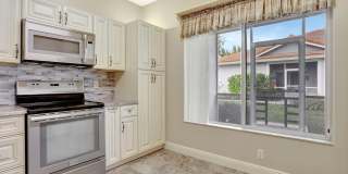 1040 SW 42nd Avenue Gallery 9