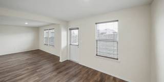 Open-Concept 3BR + Game Room Near Fort Sam & Randolph - Realtor Commission: $500 Gallery 19
