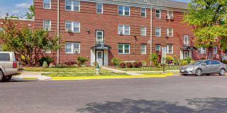 Hillcrest Village Apartments Gallery 4