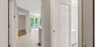 10929 Park Road Gallery 19