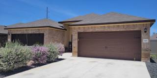 3/2 SEGUIN DUPLEX Gallery 1