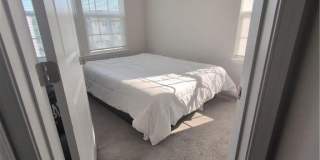 4138 Riverside Drive Gallery 34