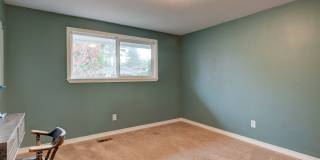 Beautifully Updated 3-Bedroom Home with Large Fenced Yard Beautifully Updated 3-Bedroom Home with Large Fenced Yard Gallery 15