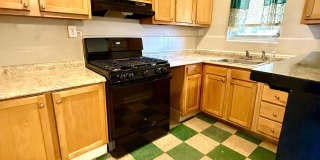 324 S 27TH Street Gallery 9