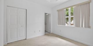 1575 NE 33rd Avenue Gallery 24