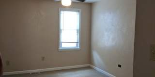 Renovated 4 bedroom House on the South Side Flats!! Gallery 5