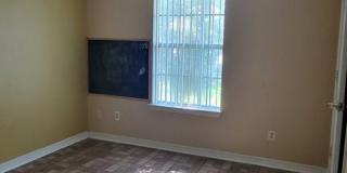 Charming three bedroom one bath home for rent. Gallery 19